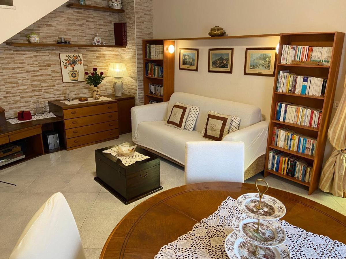 Aparthotel Residenza Antico Borgo Del Pozzo Tramonti Exterior foto