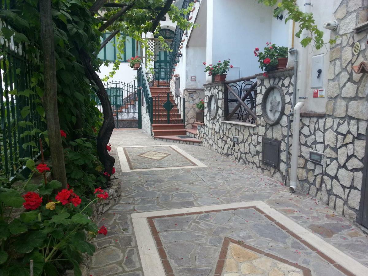 Aparthotel Residenza Antico Borgo Del Pozzo Tramonti Exterior foto
