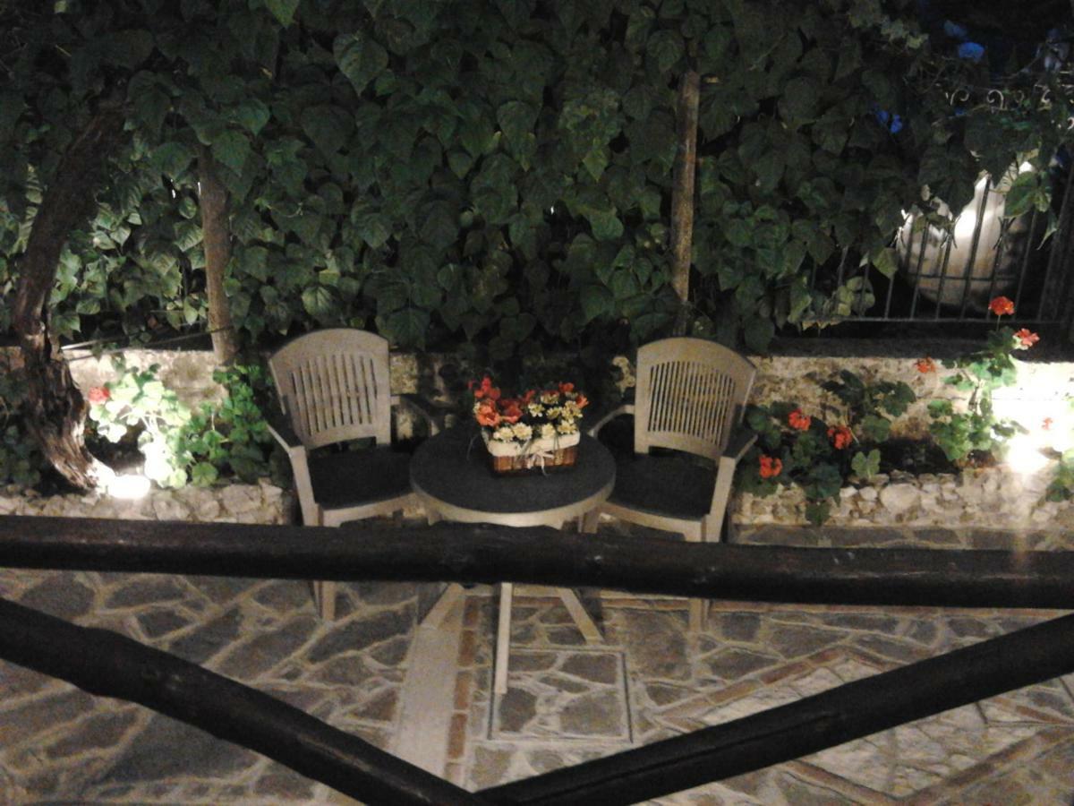 Aparthotel Residenza Antico Borgo Del Pozzo Tramonti Exterior foto